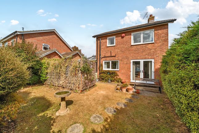 9, Holly Close, Sleaford photo 4