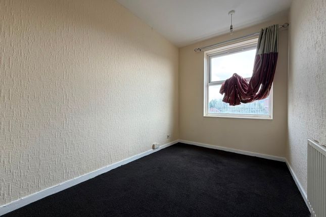718, Uxbridge Road, Hayes photo 2