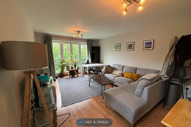 Thumbnail Flat to rent in Faraday Road, Guildford