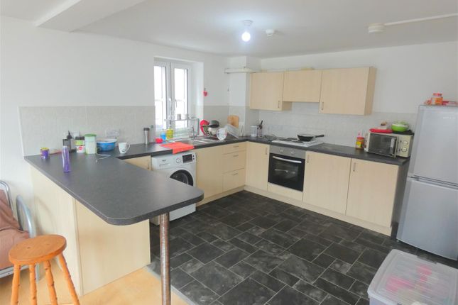 Flat for sale in Fosse Road North, Newfoundpool, Leicester