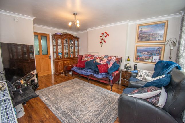 91 Beechwood Avenue, Leicester photo 2