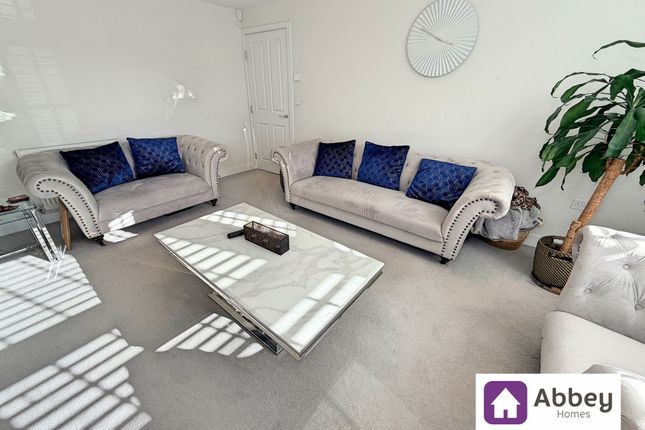 2 Earn Drive, Leicester photo 3