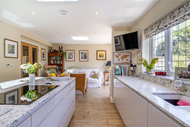 Solent Cottage,, Gillingham Road, Lymington photo 4