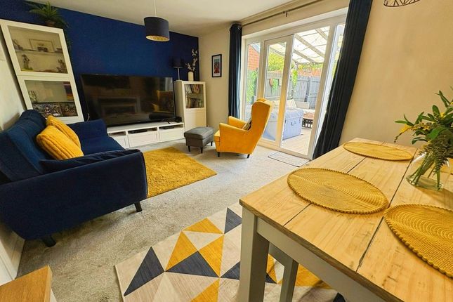15, Miller Close, Newcastle Upon Tyne photo 2