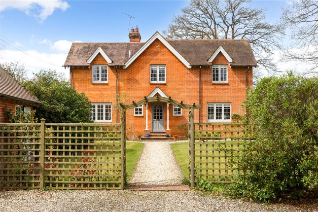 Detached house for sale in Broadlayings, Woolton Hill, Newbury, Berkshire