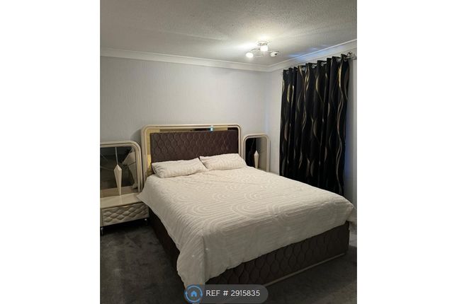 Percheron Road, Borehamwood photo 5