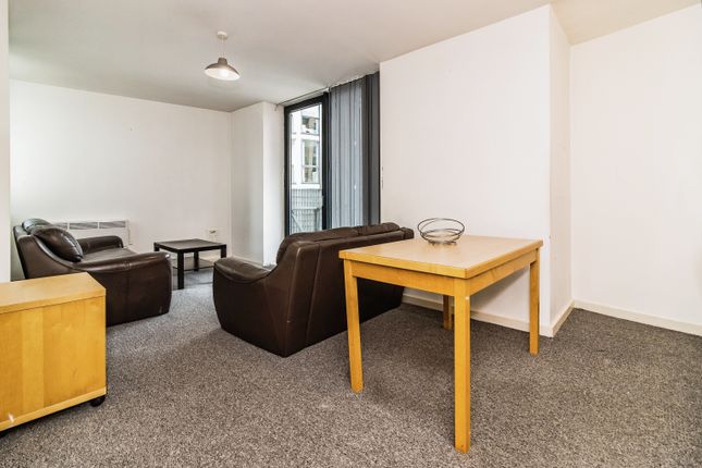 Flat to rent in High Street, Manchester