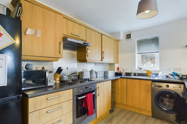 Flat for sale in 63 Woodheys Park, Hull, Yorkshire