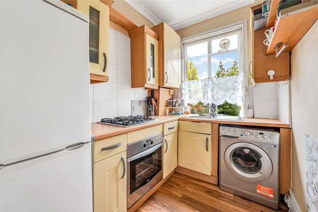 Flat 3, 7, Montpelier Road, London photo 4