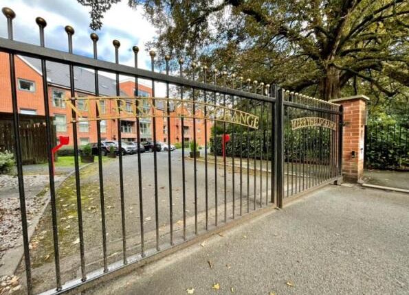49, Merryfield Grange, Bolton photo 2