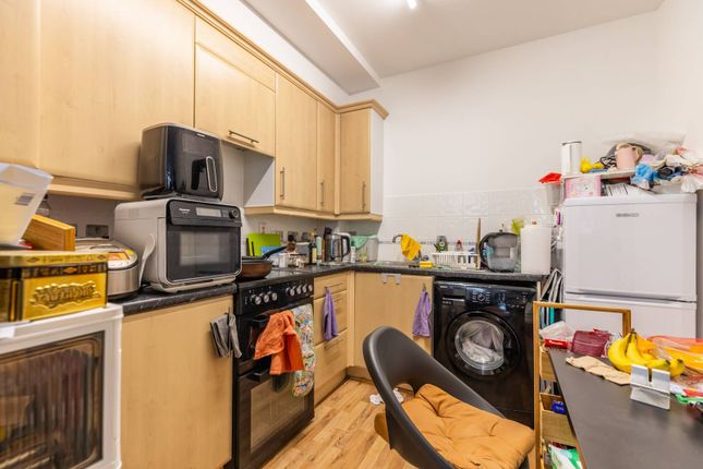Flat to rent in Manilla Street, Canary Wharf, London