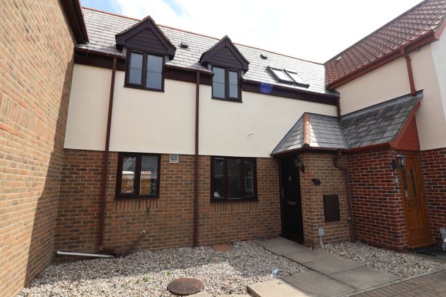2-bed house on 5, Wickford, £1,550/mo