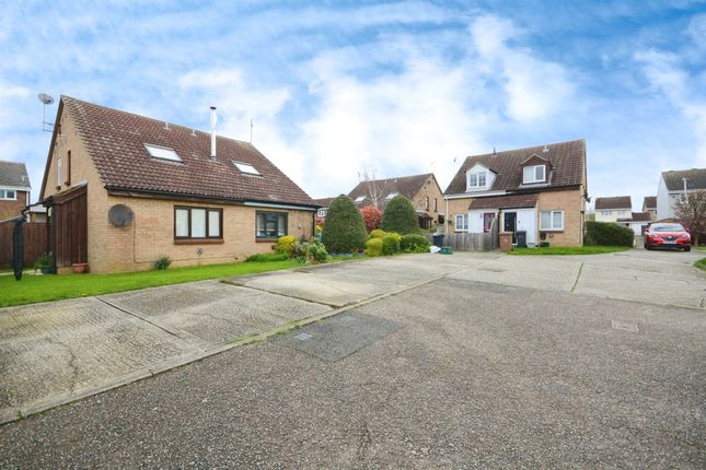 Thumbnail Terraced house for sale in Stirrup Close, Springfield, Chelmsford