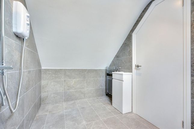 En Suite Shower Room_2.Jpeg