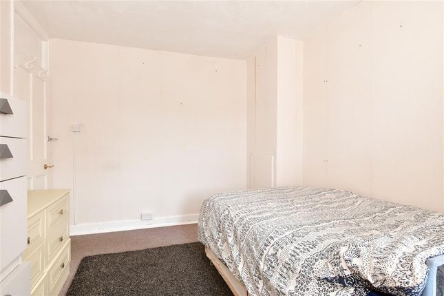 End terrace house for sale in Rochester Road, Gravesend, Kent
