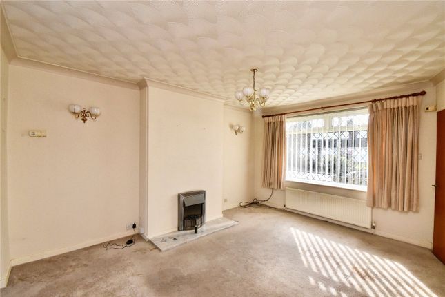 39, Lily Street, Oldham photo 4