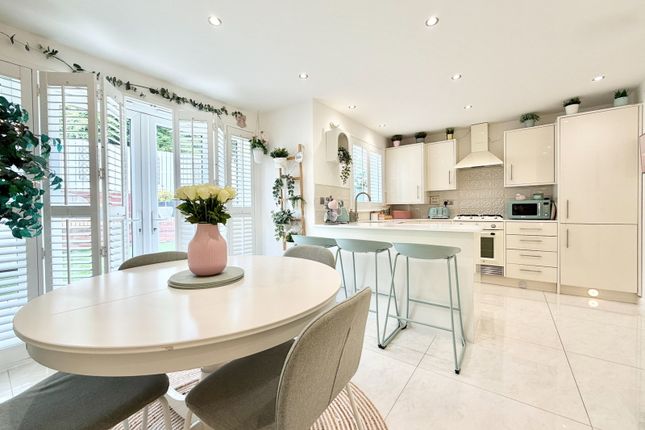 29 Hoggan Path, Cumbernauld Road, Bonnybridge photo 2