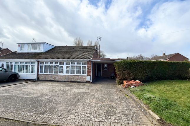 2-bed house on 19, Lynbrook Close, Dudley, £225,000