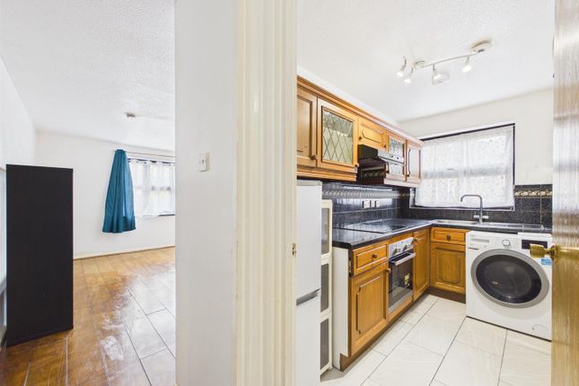 217, Portland Road, London photo 3
