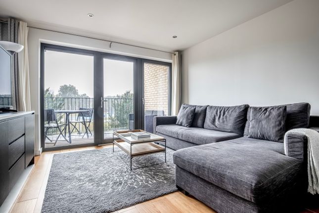 Thumbnail Flat to rent in Stockwell, London