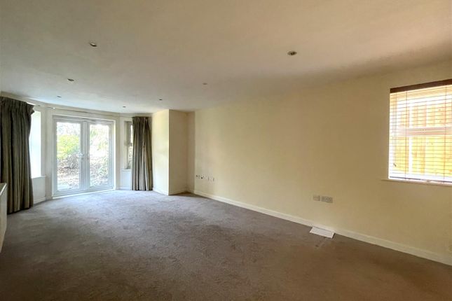 Cheriton Lodge, 38 Pembroke Road, Ruislip photo 3