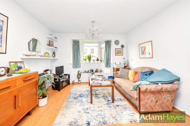 Thumbnail Flat for sale in Wetherill Road, London