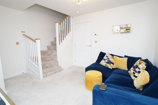 43, Fetlock Drive, Bradford photo 4