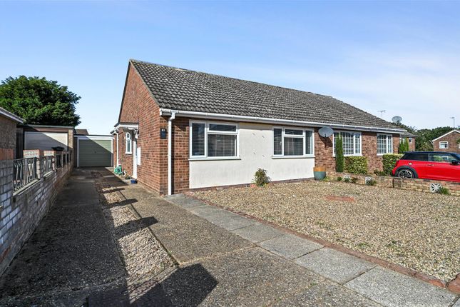 2-bed bungalow on 6, Seafield Avenue, Manningtree, £290,000