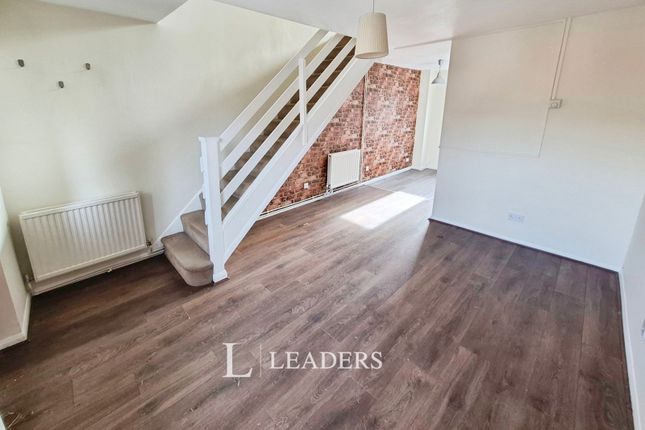 26, Field Lane, Milton Keynes photo 2