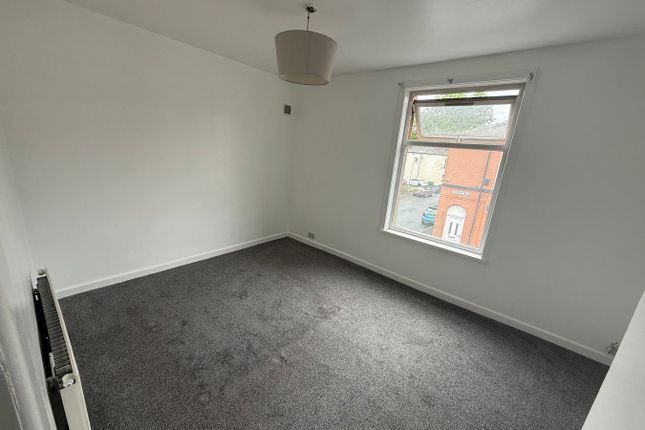 2, William Street, Radcliffe, Manchester photo 4