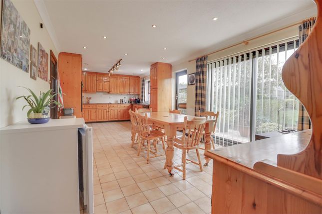 35, Riverside Walk, Wickford photo 4
