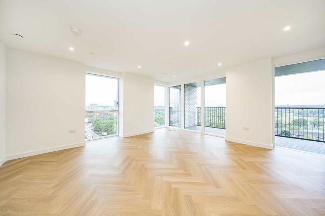 Flat 57 Lindley House 1 Henshaw Parade, The Hyde, London photo 3