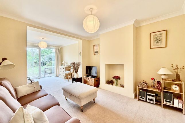 36, South View Avenue, Swindon photo 2