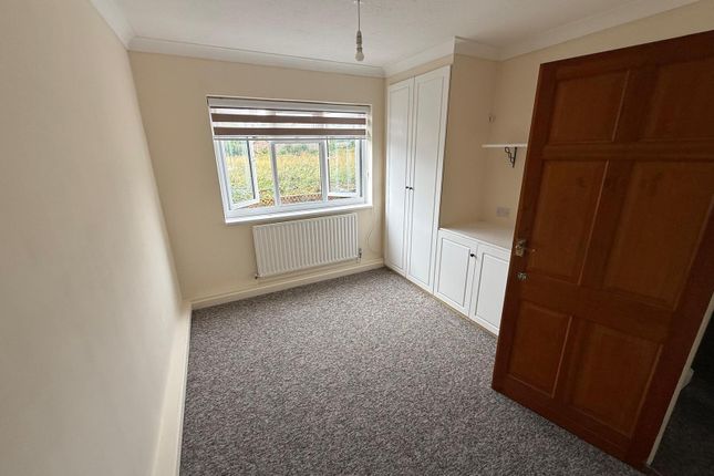 106, Enfield Road, Enfield photo 5