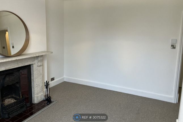 A Glenton Road, London photo 3
