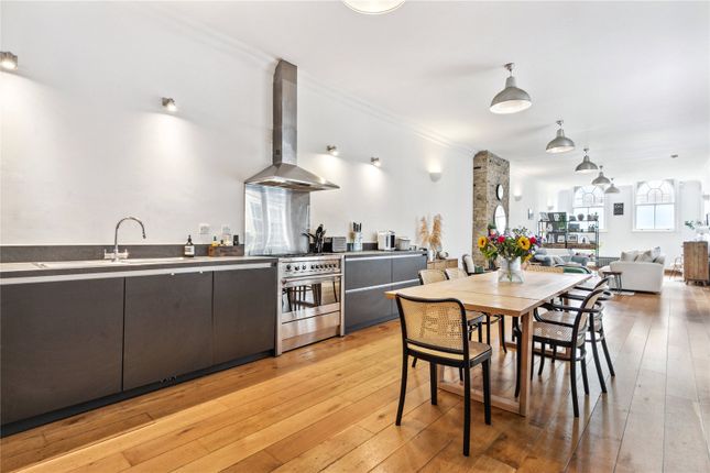 Kitchen Dining Area