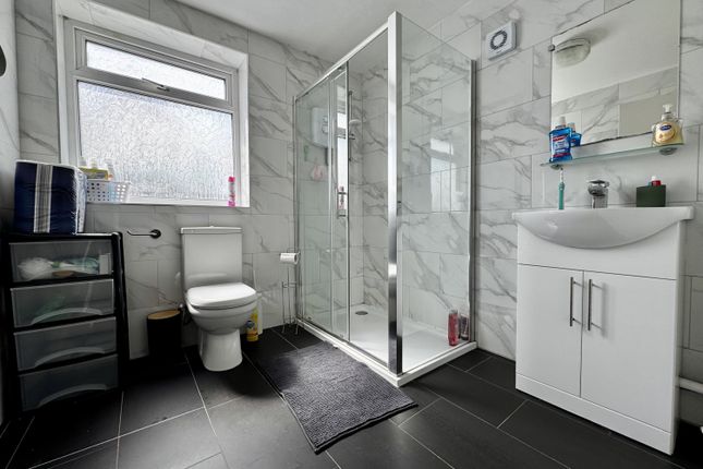 37, Russell Street, Cardiff photo 4