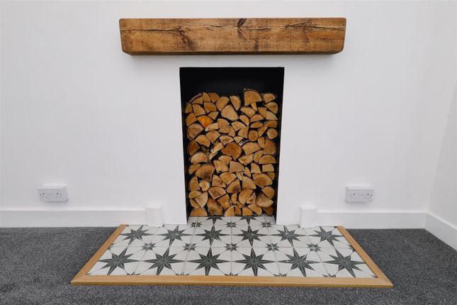 62, Strathore Road, Thornton photo 3