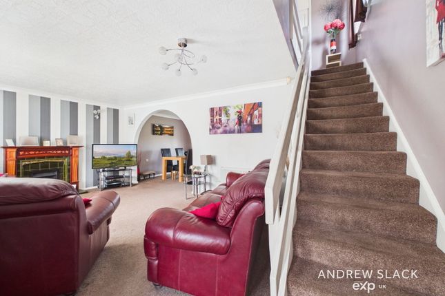 27, Nethercross Drive, Mansfield photo 4