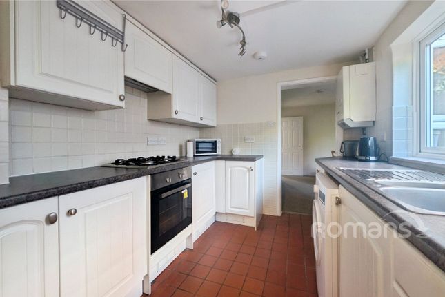 4, Upper South View, Surrey photo 4