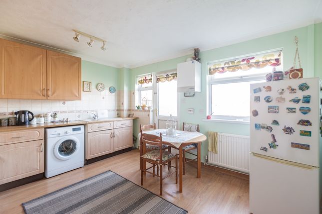 2, Challock Court, Margate photo 4