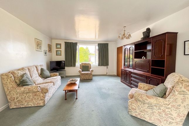 20 Ladybridge Avenue, Manchester photo 3