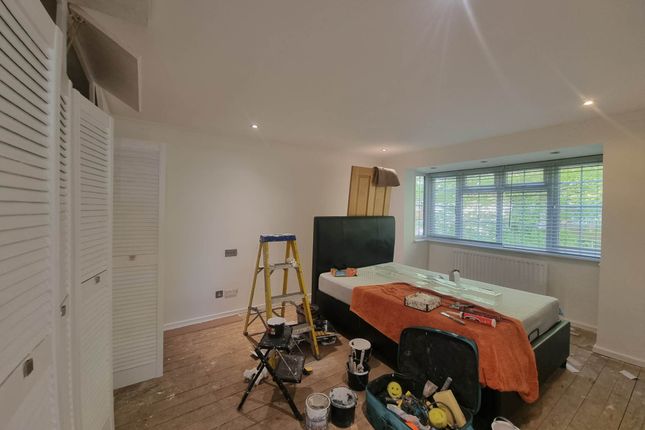 12, Faringford Close, Potters Bar photo 5