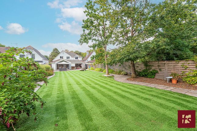 51, Ellis Road, Crowthorne photo 2