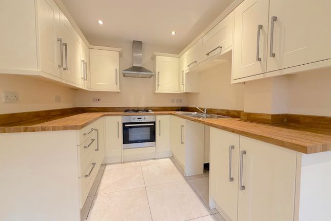 Galley Close, Cannock photo 4
