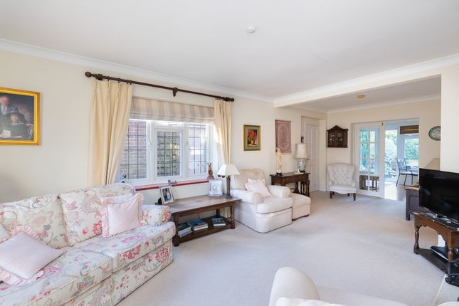 The Little House, 35, Bentsbrook Park, Dorking photo 2