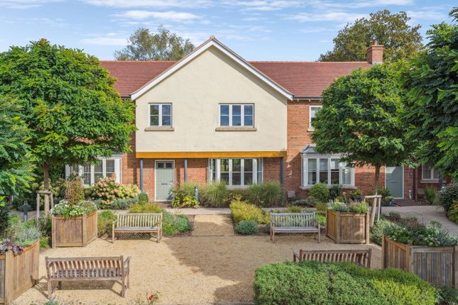 3-bed house on 16 St Maryâ€™s Place, Green End Road, Boxmoor, £745,000