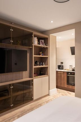 Charles Street , Mayfair photo 4