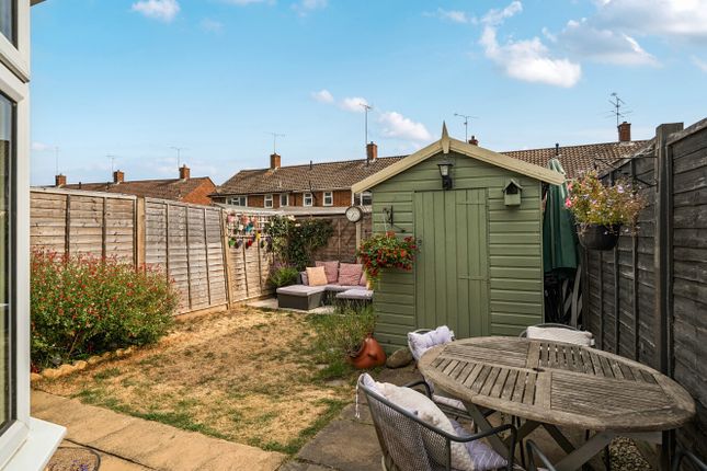 43, Daventry Court, Berkshire photo 4