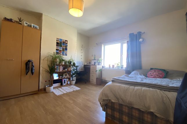 5-bed terraced on Wyeverne Road(*), Cardiff, £2,850/mo